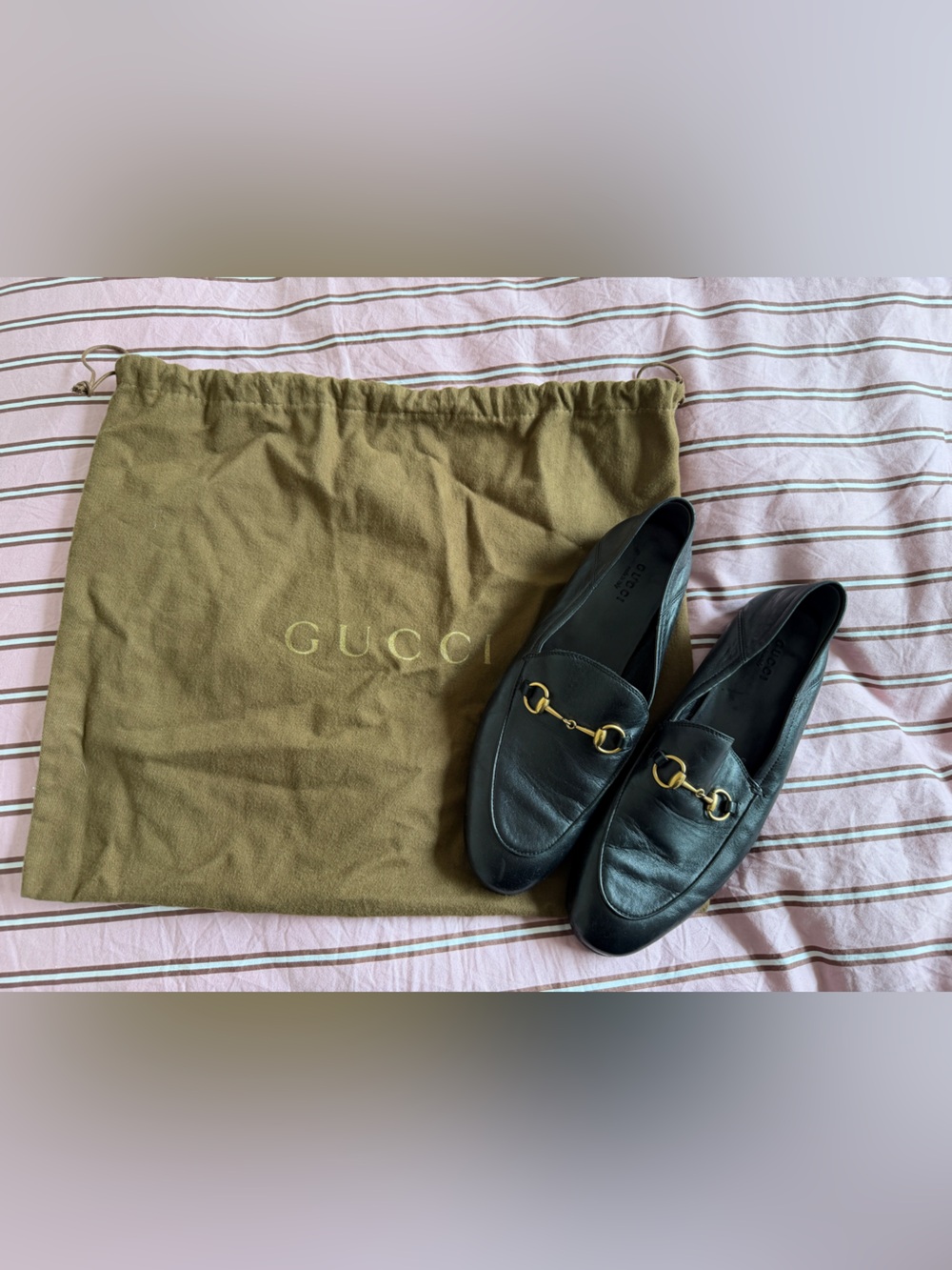 Gucci Black Leather Loafers with Gold Horsebit